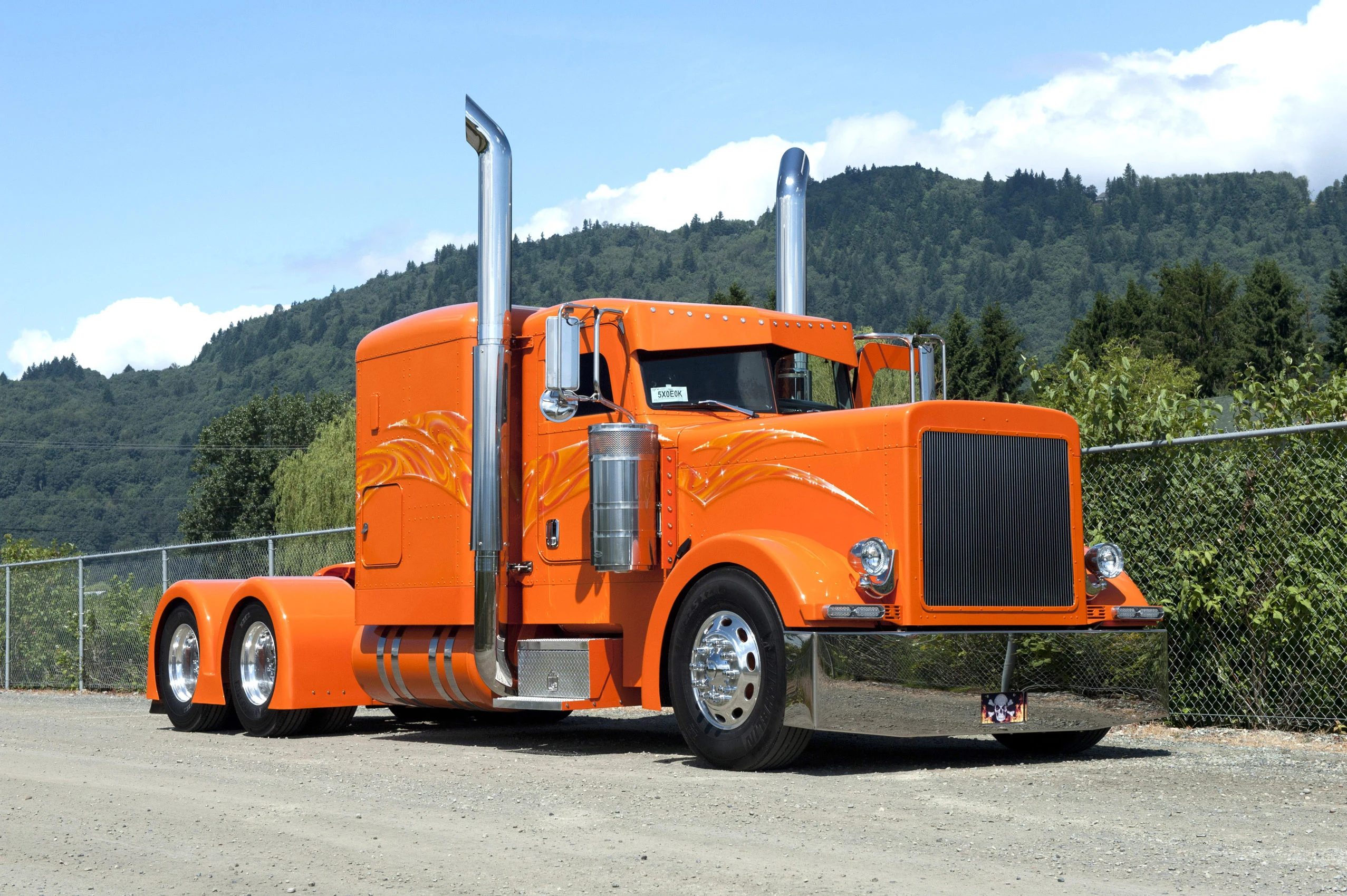 Peterbilt 379 semi truck